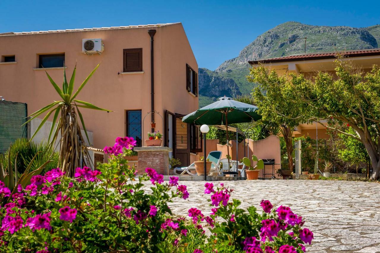 קאסטלמארה דל גולפו Villa Oasi Del Relax מראה חיצוני תמונה