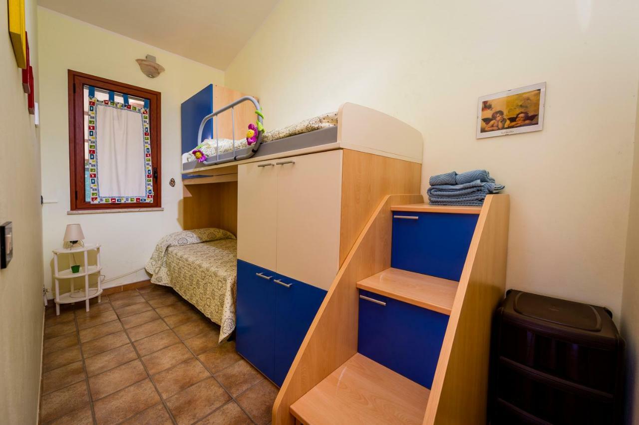 קאסטלמארה דל גולפו Villa Oasi Del Relax מראה חיצוני תמונה